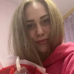 Анна из Барнаула, ищу на сайте общение