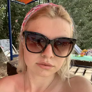 Я Anna, 26, из Смоленска, ищу знакомство для регулярного секса