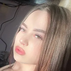 Надежда из Воронежа, мне 25, познакомлюсь без обязательств