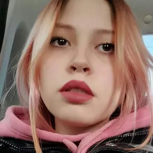 Я Каролина, 20, из Самары, ищу знакомство для общения