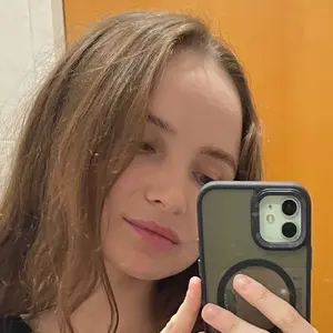 Я Яна, 25, из Москвы, ищу знакомство для общения