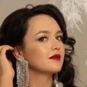 Я Наталья, 30, знакомлюсь для на одну ночь в Париже