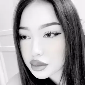 Я Карина, 22, из Уфы, ищу знакомства без обязательств