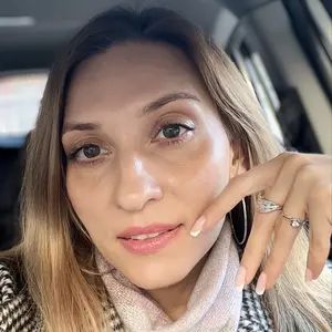 Я Olga, 33, из Новосибирска, ищу знакомство для постоянных отношений