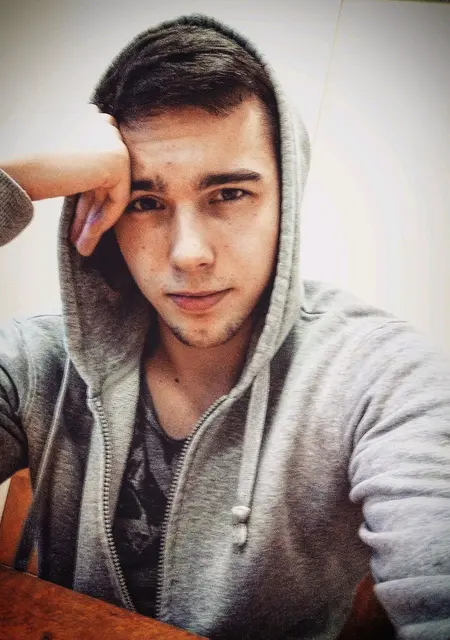 Я Аксель, 28, знакомлюсь для приятного времяпровождения в Ржавках