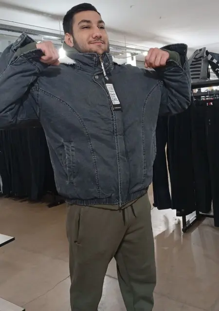 Я Рамиль, 21, знакомлюсь на одну ночь в Москве