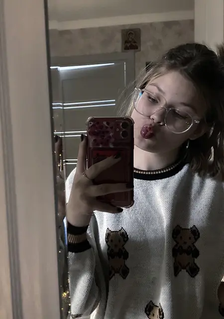 Виола из Серпухова, мне 19, познакомлюсь без обязательств