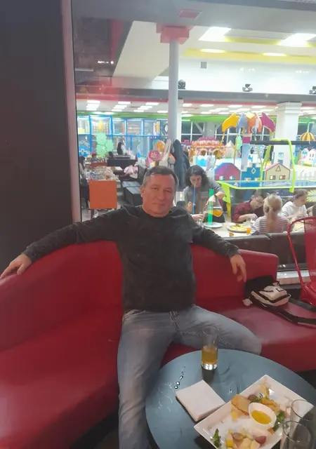 Я Виктор, 52, знакомлюсь на одну ночь в Краснодаре