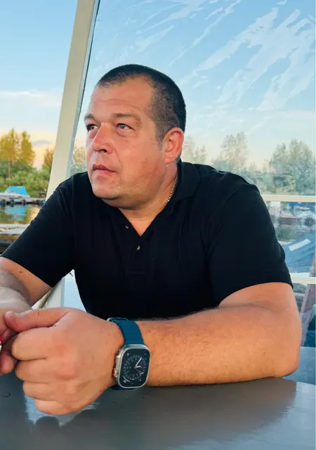 Я Михаил, 40, из Ижевска, ищу знакомства без обязательств