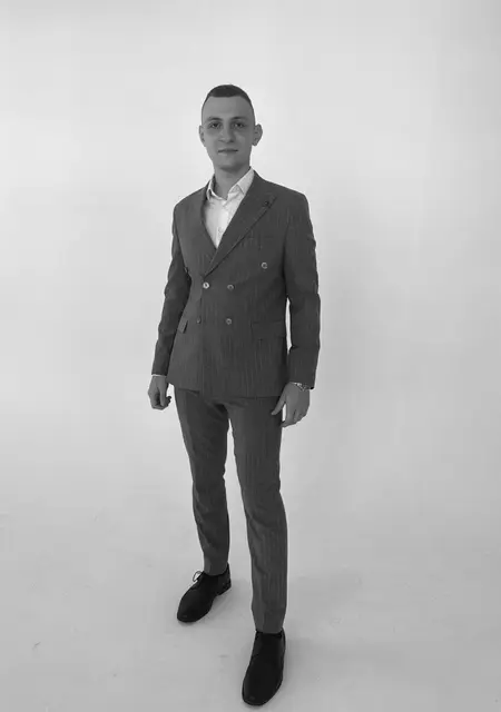 Я Юлий Цезарь, 21, из Ростова-на-Дону, ищу знакомство для постоянных отношений