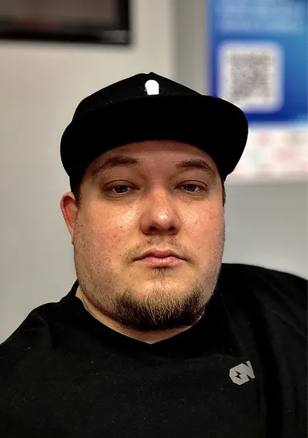 Я Alex, 35, знакомлюсь без обязательств в Тольятти