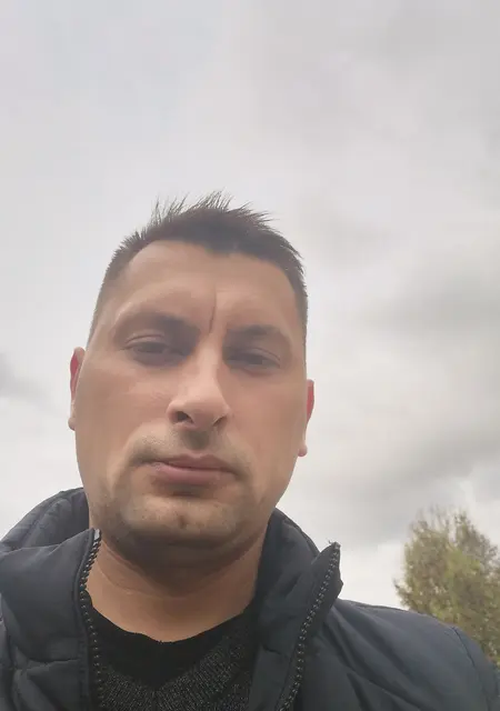 Я Ден, 42, из Полоцка, ищу знакомства без обязательств