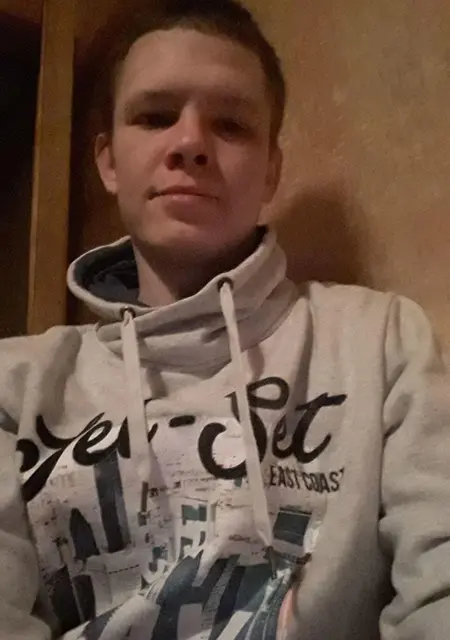 Я Евгений, 28, из Рязани, ищу знакомства без обязательств