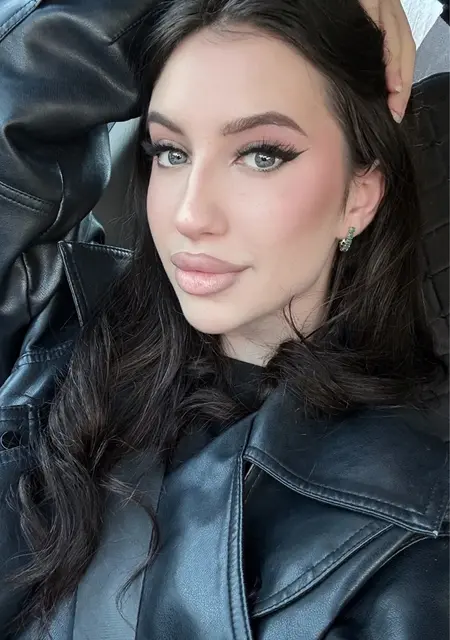 Polina из Москвы, ищу на сайте общение