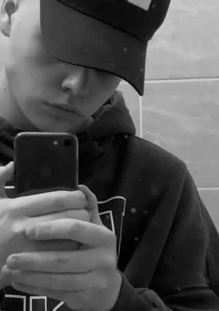 Олег из Краснотурьинска, ищу на сайте знакомства на одну ночь