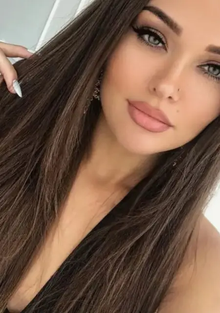 Анастасия из Омска, мне 27, познакомлюсь без обязательств