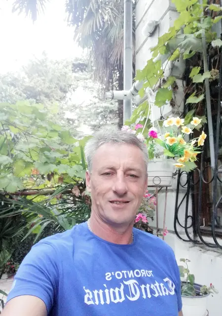 Я Алексей, 56, из Ялты, ищу знакомства без обязательств