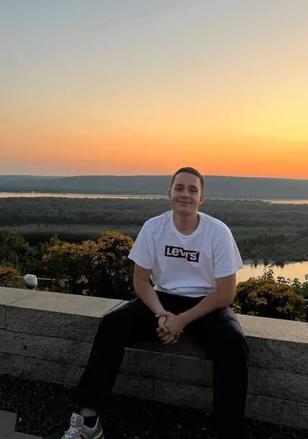 Александр из Уфы, ищу на сайте знакомства на одну ночь