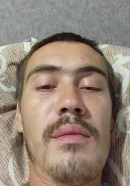 Джон из Кореновска, ищу на сайте знакомства на одну ночь