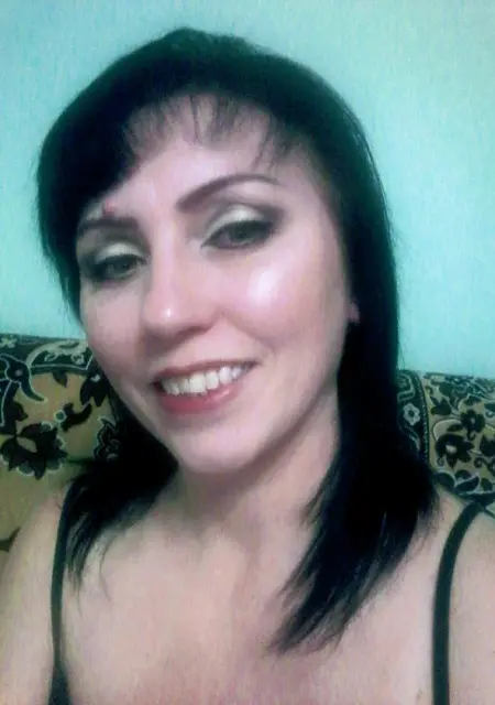 Лена из Славянска-на-Кубани, ищу на сайте знакомства без обязательств