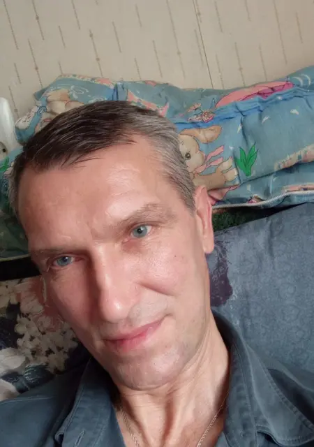 Я Олег, 50, из Владимира, ищу знакомство для постоянных отношений