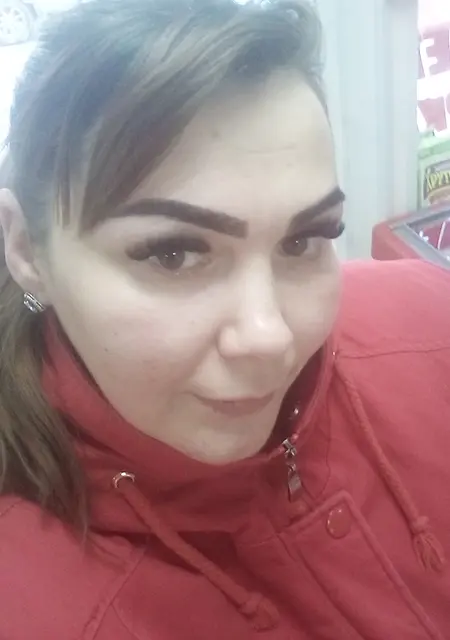 Я Oksana, 36, из Иркутска, ищу знакомства без обязательств