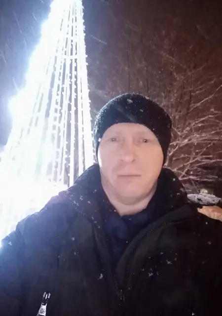 Я Сергей, 44, из Брянска, ищу знакомства без обязательств