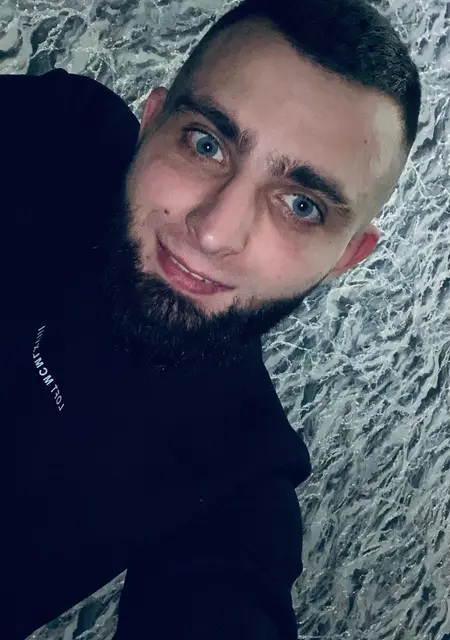 Максим из Твери, мне 28, познакомлюсь на одну ночь