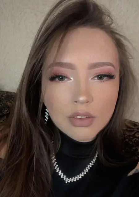 Карина из Новокузнецка, мне 25, познакомлюсь для приятного времяпровождения