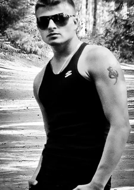 Я Макс, 32, знакомлюсь без обязательств в Великих Луках