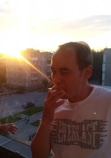 Я Эльдар, 48, из Серова, ищу знакомства без обязательств