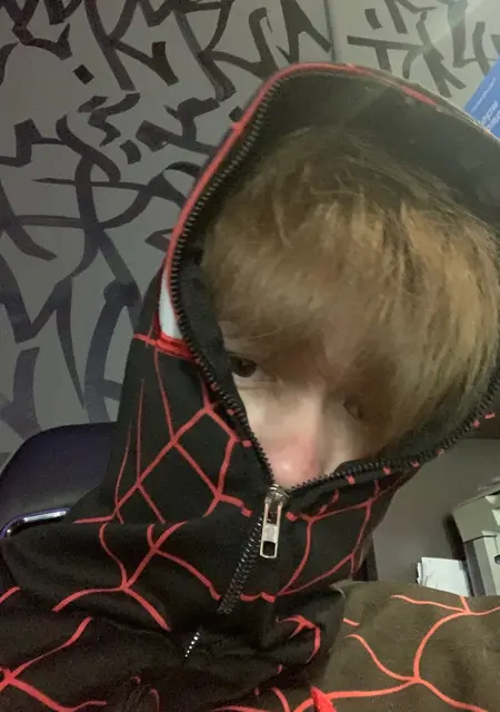 Nick из Йошкар-Олы, мне 19, познакомлюсь для общения