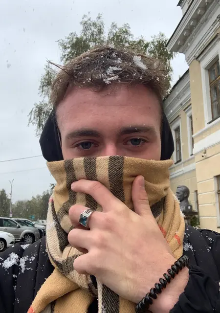 Егор из Орла, ищу на сайте знакомства на одну ночь