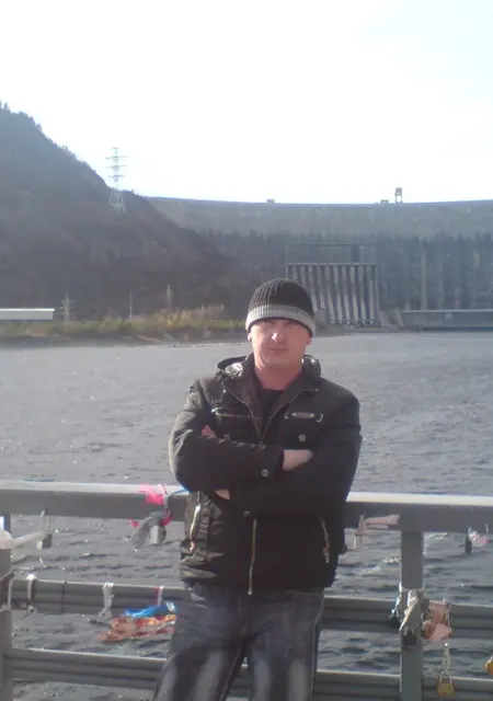 Алексей из Черногорска, ищу на сайте знакомства на одну ночь