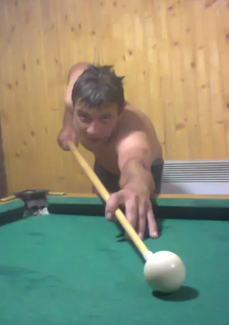 Микола з Чугуїв, шукаю на сайті знайомства без зобов'язань