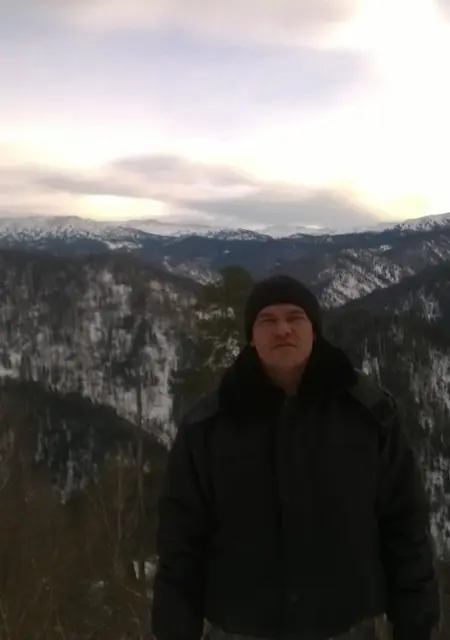 Nikolai из Горно-Алтайска, ищу на сайте знакомства на одну ночь