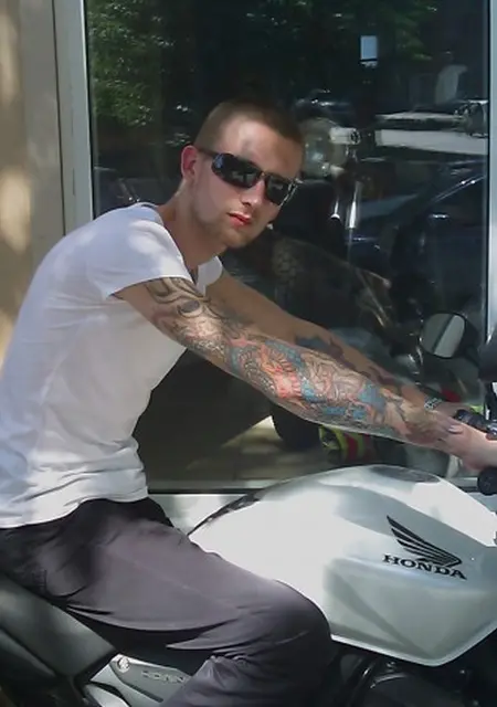 Я Гриша, 39, из Таганрога, ищу знакомство для дружбы