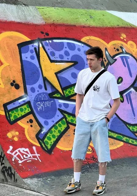 Глеб из Перми, мне 21, познакомлюсь без обязательств