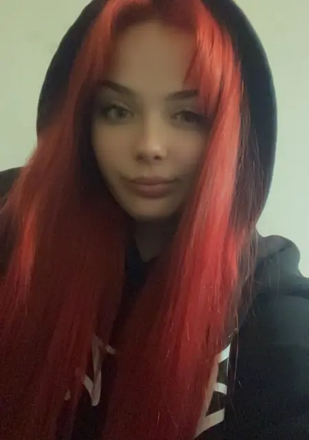 Я Александра, 21, из Новосибирска, ищу знакомство для постоянных отношений