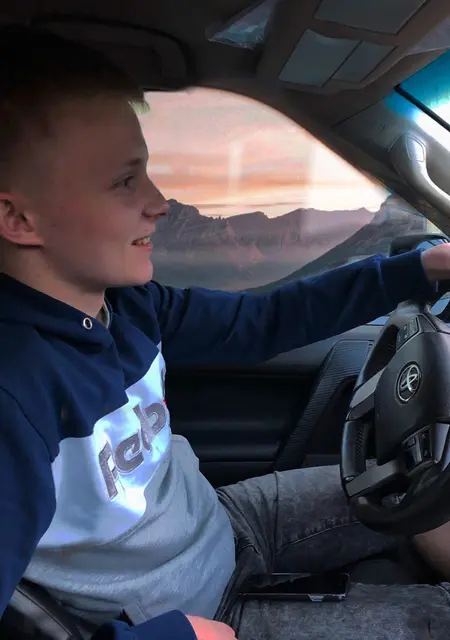 Иван из Норильска, ищу на сайте общение