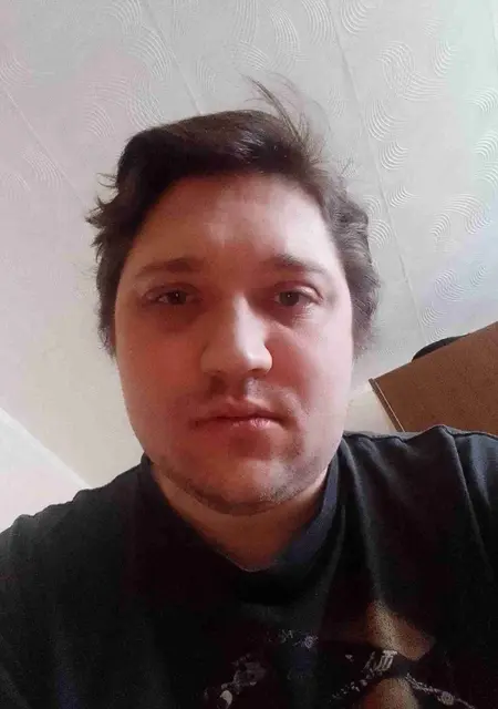 Я Сергей, 34, из Апатитов, ищу знакомства без обязательств