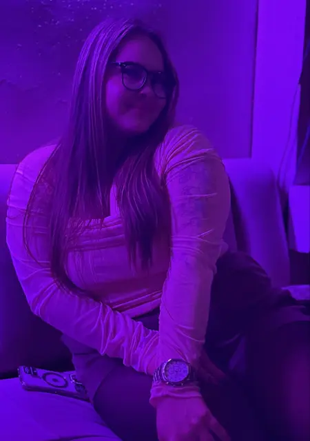 Я Виолетта, 23, знакомлюсь для общения в Красноярске