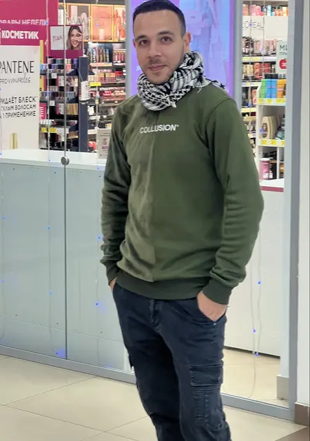 Салах из Ульяновска, мне 31, познакомлюсь для общения