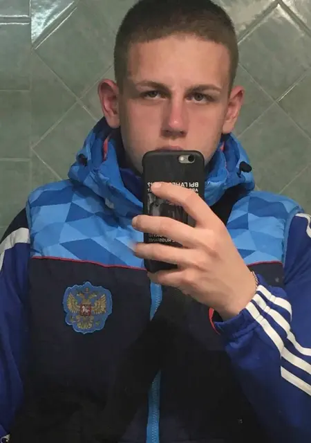 Дима из Симферополя, ищу на сайте знакомства без обязательств