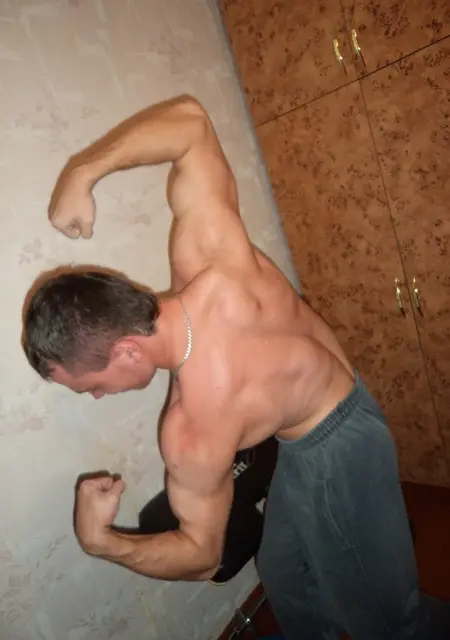 Denis из Керчи, мне 36, познакомлюсь на одну ночь