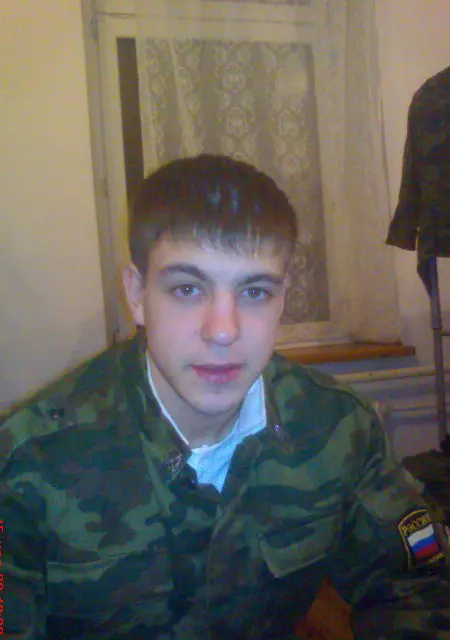 Anton из Великого Новгорода, мне 40, познакомлюсь на одну ночь