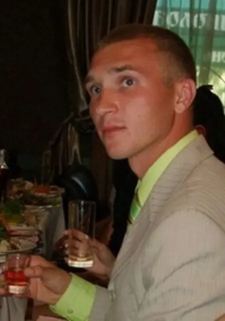 Я Zhenya, 35, из Измаила, ищу знакомства без обязательств