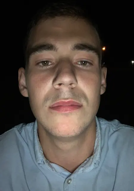 Денис из Архипо-Осиповки, мне 22, познакомлюсь на одну ночь