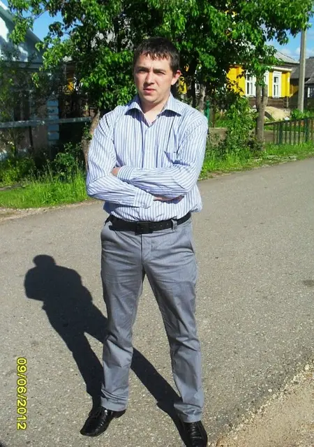 Я Дима, 39, из Волоколамска, ищу знакомство для приятного времяпровождения