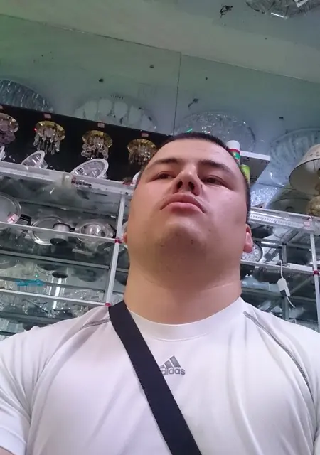 Мурад из Шадринска, мне 38, познакомлюсь на одну ночь